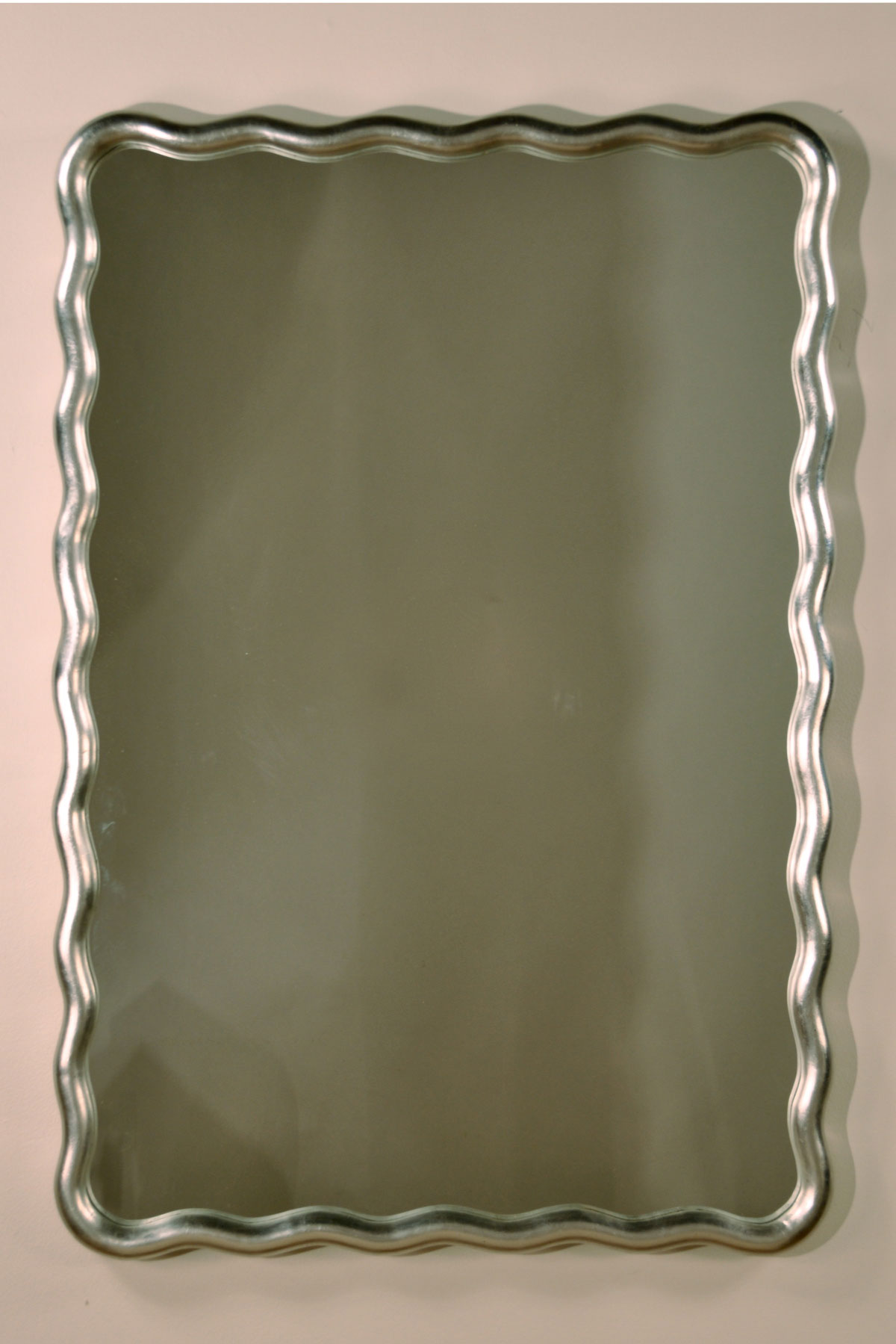 1051 Scalloped Rectangle Mirror 30×45