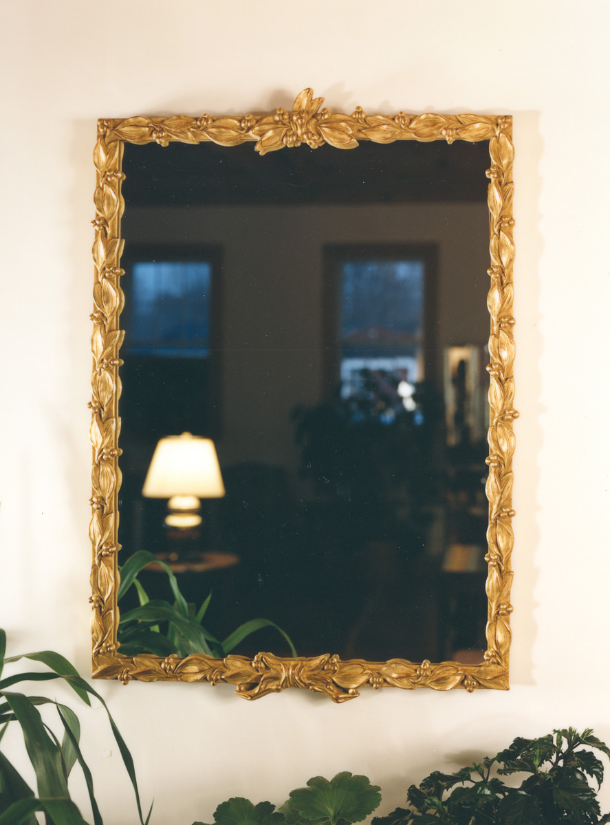 5204L Leaf & Berry Mirror 32×42