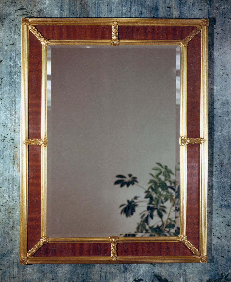 5473 Reeded Rectangle With Mahogany Mirror 32×42